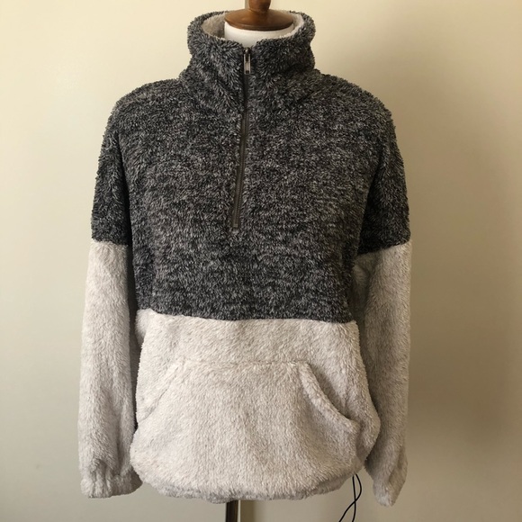 Fuzzy Turtleneck Pullover Zip-up Sweater - Picture 4 of 7